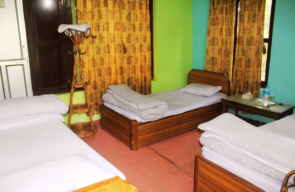 Triple Bed Room